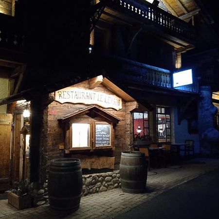 Hotel La Tour D'Ai 莱森 外观 照片